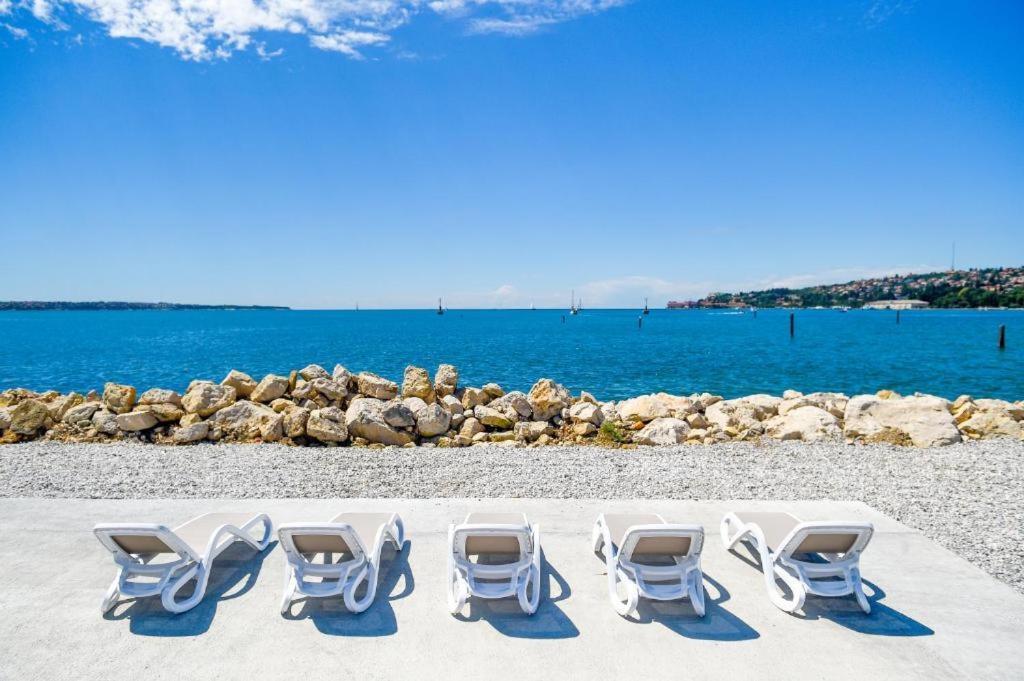 Floating Sea House Aurora Villa Portorož Dış mekan fotoğraf