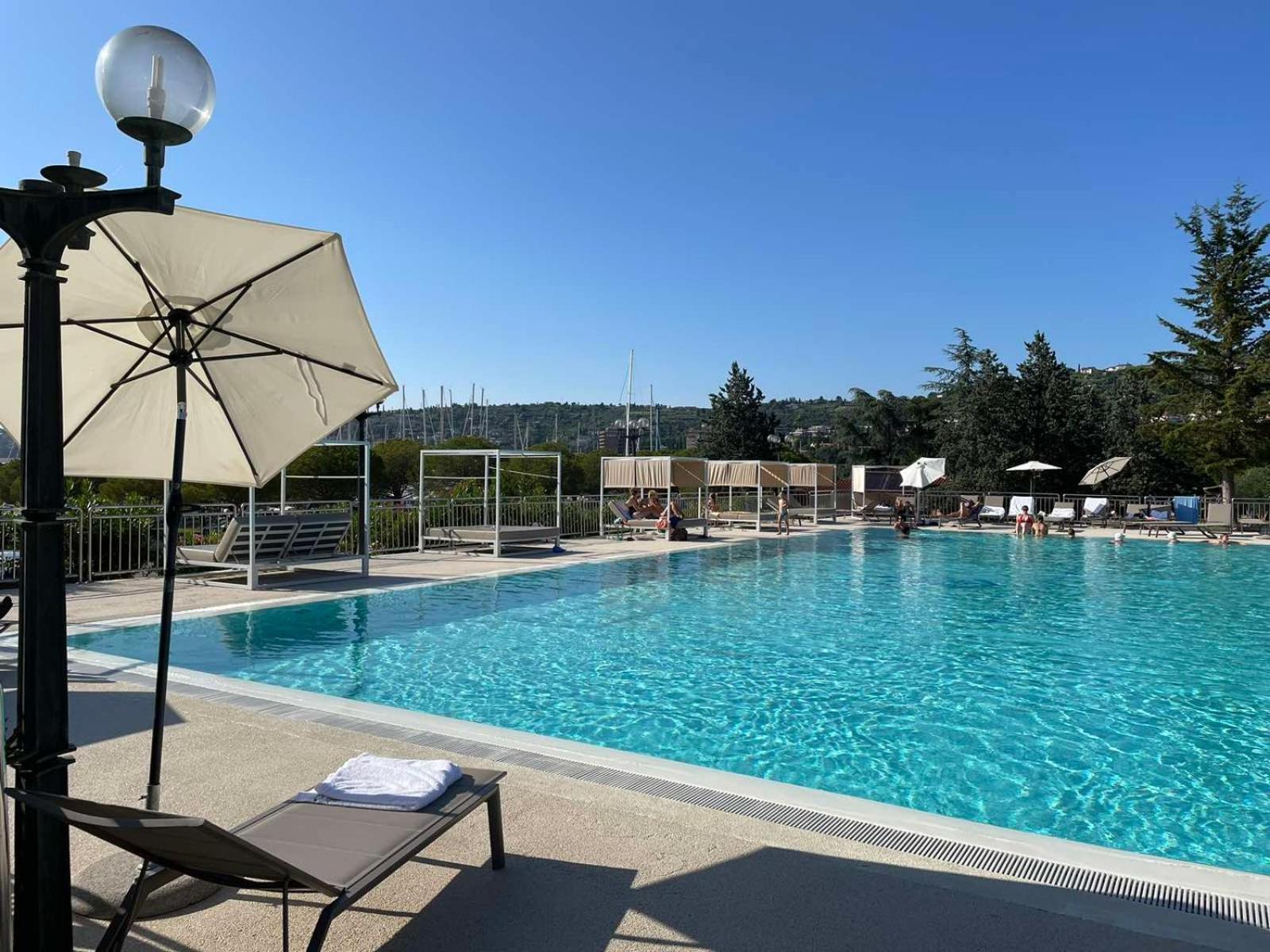 Floating Sea House Aurora Villa Portorož Dış mekan fotoğraf